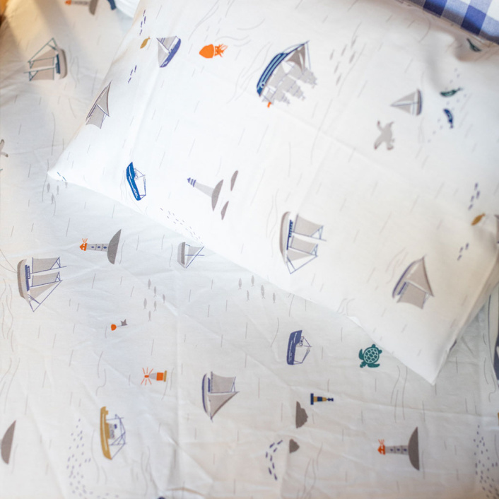 Kit Coordenado 2 Peças (Edredom + Fronha) Berço/Mini Cama Dupla Face Percal 100% Algodão Pequeno Navegante - Constantini