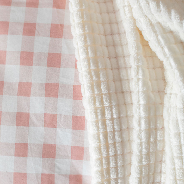 Lençol Avulso com Elástico para Cama de Solteiro 200 Fios Percal 100% Algodão Xadrez Rosê - Constantini Baby