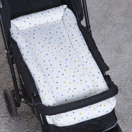 Ninho para Carrinho e Mini Berço Percal 100% Algodão Triangles - Constantini Baby Ninho para Carrinho e Mini Berço Percal 100% Algodão Triangles - Constantini Baby