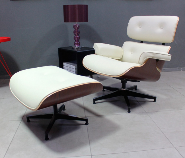 salon radical Imperial Poltrona e Puff Charles Eames - Madeira Jacarandá - Essência Móveis de  Design
