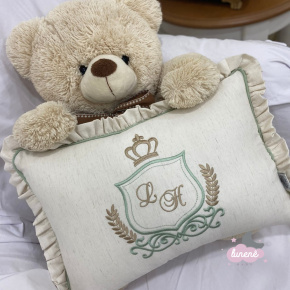 Almofada Bordada Personalizada 200 Fios Leonardo Baby Linho e Verde Almofada Bordada Personalizada 200 Fios Leonardo Baby Linho e Verde