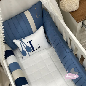 Enxoval de Berço Personalizado 08 Peças Folhas Baby Azul Cristal 200 Fios Enxoval de Berço Personalizado 08 Peças Folhas Baby Azul Cristal 200 Fios
