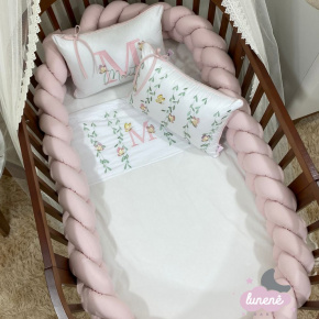 Enxoval de Berço Personalizado Evolutivo 06 Peças Rose Borboletas Enxoval de Berço Personalizado Evolutivo 06 Peças Rose Borboletas