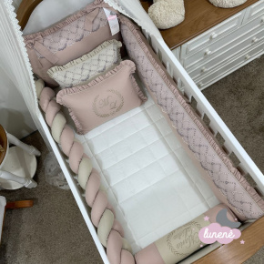 Enxoval de Berço Personalizado 08 Peças Mali Baby Terracota e Fendi Escuro Enxoval de Berço Personalizado 08 Peças Mali Baby Terracota e Fendi Escuro