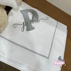 Manta Maternidade Personalizada Branco e Cinza 200 Fios Manta Maternidade Personalizada Branco e Cinza 200 Fios