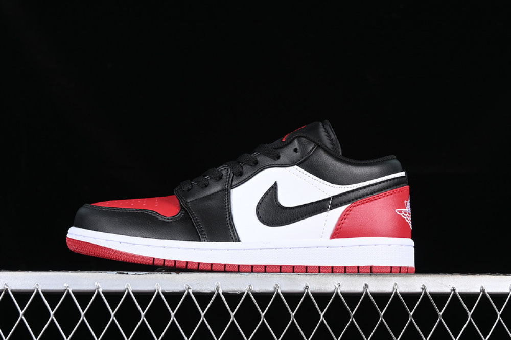 AIR JORDAN 1 LOW SE BRED TOE WHITE/BLACK/RED - 3 REIS