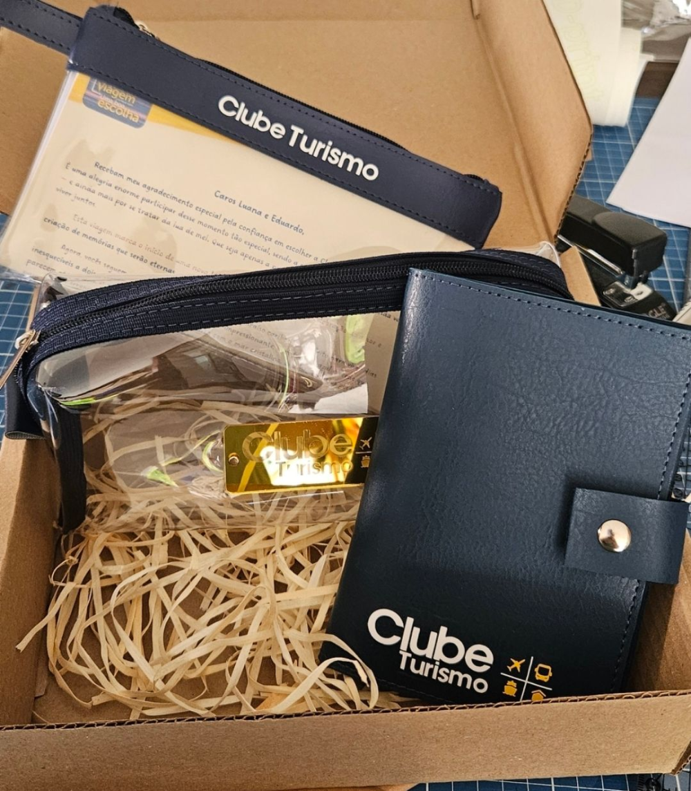 Kit Necessaire/ Voucher/ Passaporte