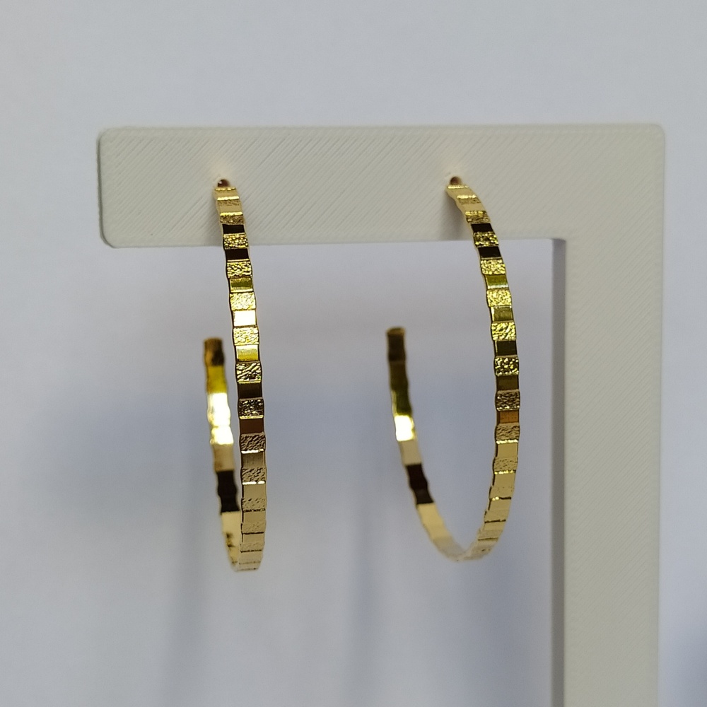 Argola texturizada