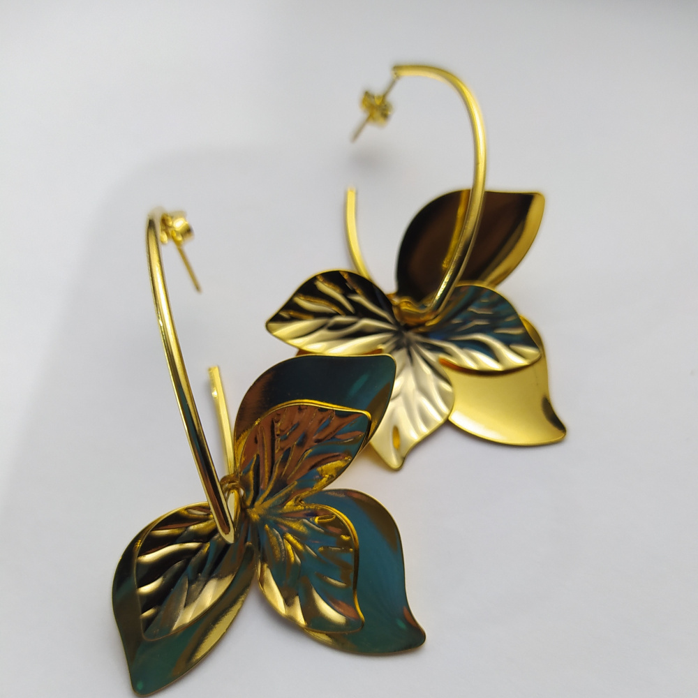 Brinco Flora