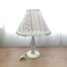 Abajur para Quarto de Bebê Clássico Clementine Rosa