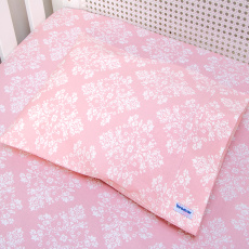 Fronha para Berço Estampada Jardim Secreto Arabesco Rosa