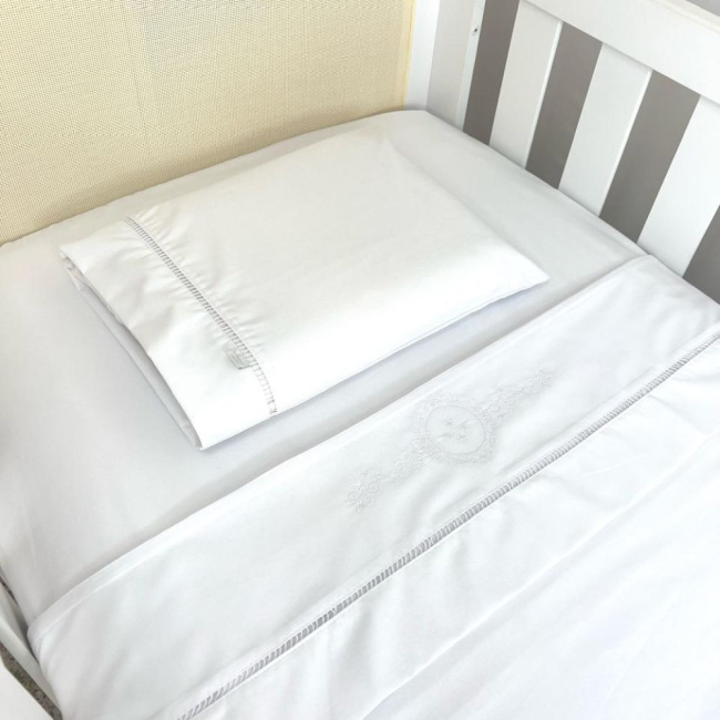 Jogo de Lençol para Berço 3 peças Percal 180 Fios 100% Algodão Ponto Palito Branco Brasão Branco
