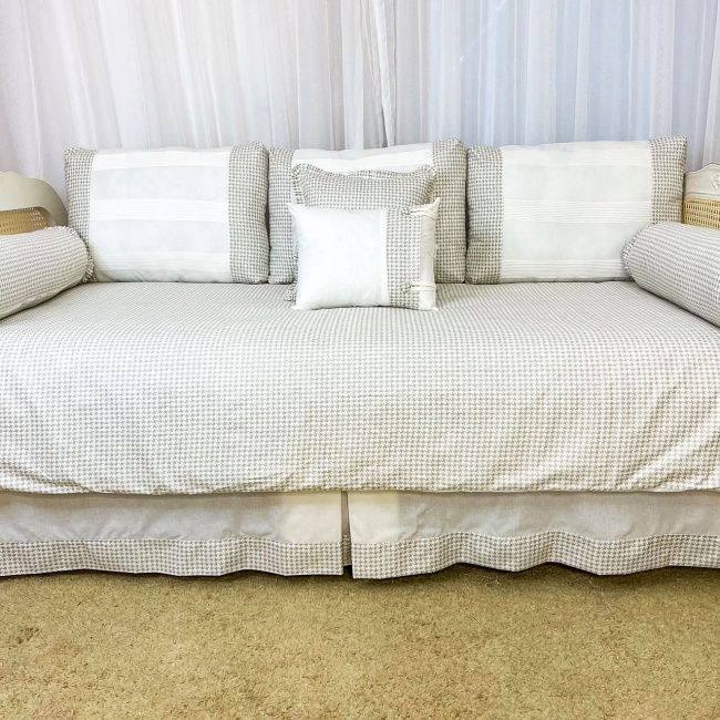 Kit Cama Babá 9 Peças com Saia Windsor Bege