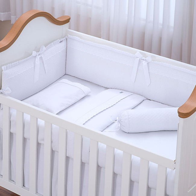 Kit Enxoval de Berço Blanche Matelassado 9 Peças