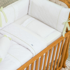 Kit Enxoval de Berço Lorenza Verde 10 Peças com Mosquiteiro