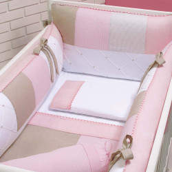 Kit Enxoval de Berço Patchwork Rosa 10 Peças com Mosquiteiro