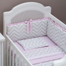 Kit Enxoval para Berço Brooklyn Chevron Cinza/Rosa 5 Peças