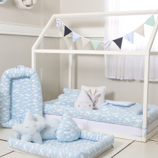 Kit Montessoriano Mini Cama Rolinho 4 Peças Nuvem Azul (Colchão 1,50 x 0,70)