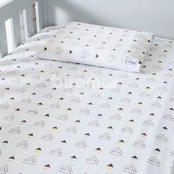 Lençol para Berço 2 Peças Estampado New York Triângulo Colorido - Lençol c/ Elástico e Fronha