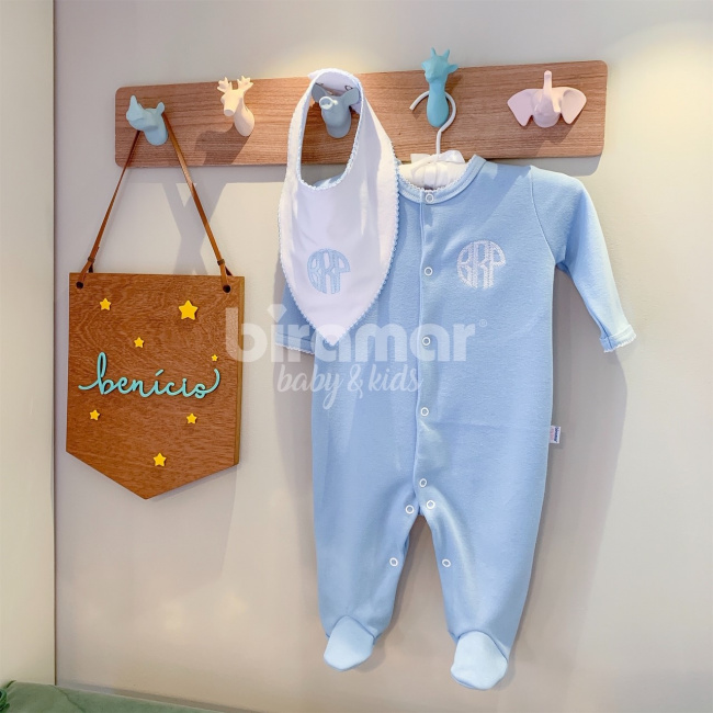 Macacão Longo Suedine com Babador para Bebê Benício Monograma Azul Personalizado - Tamanho Único