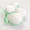 Sapatinho de Crochê Tricô para Bebê Batizado RN Branco e Verde