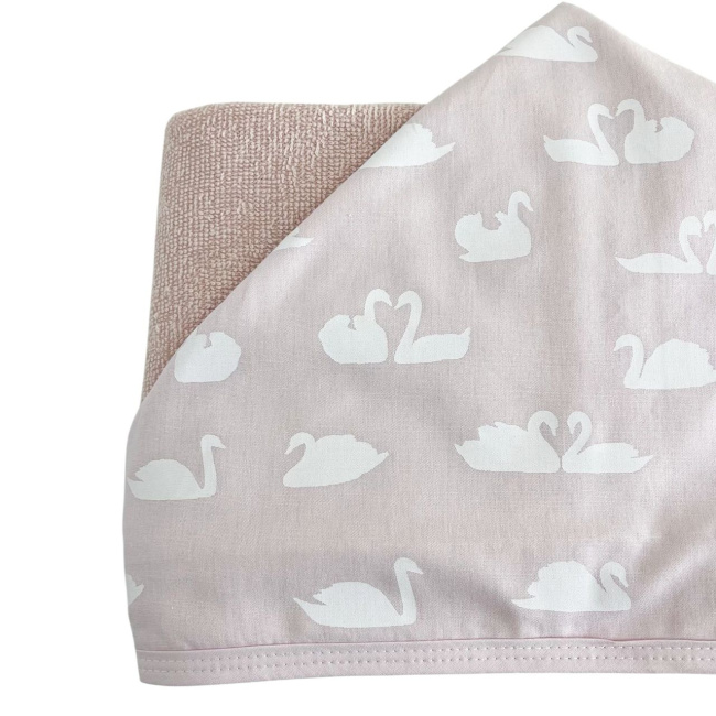 Toalha de Banho Kids Felpuda com Capuz Cisne Rosa