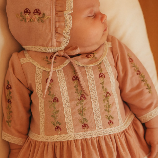 Vestido c/ Touca e Calcinha para Bebê Maria Joaquina Cogumelos Rosa