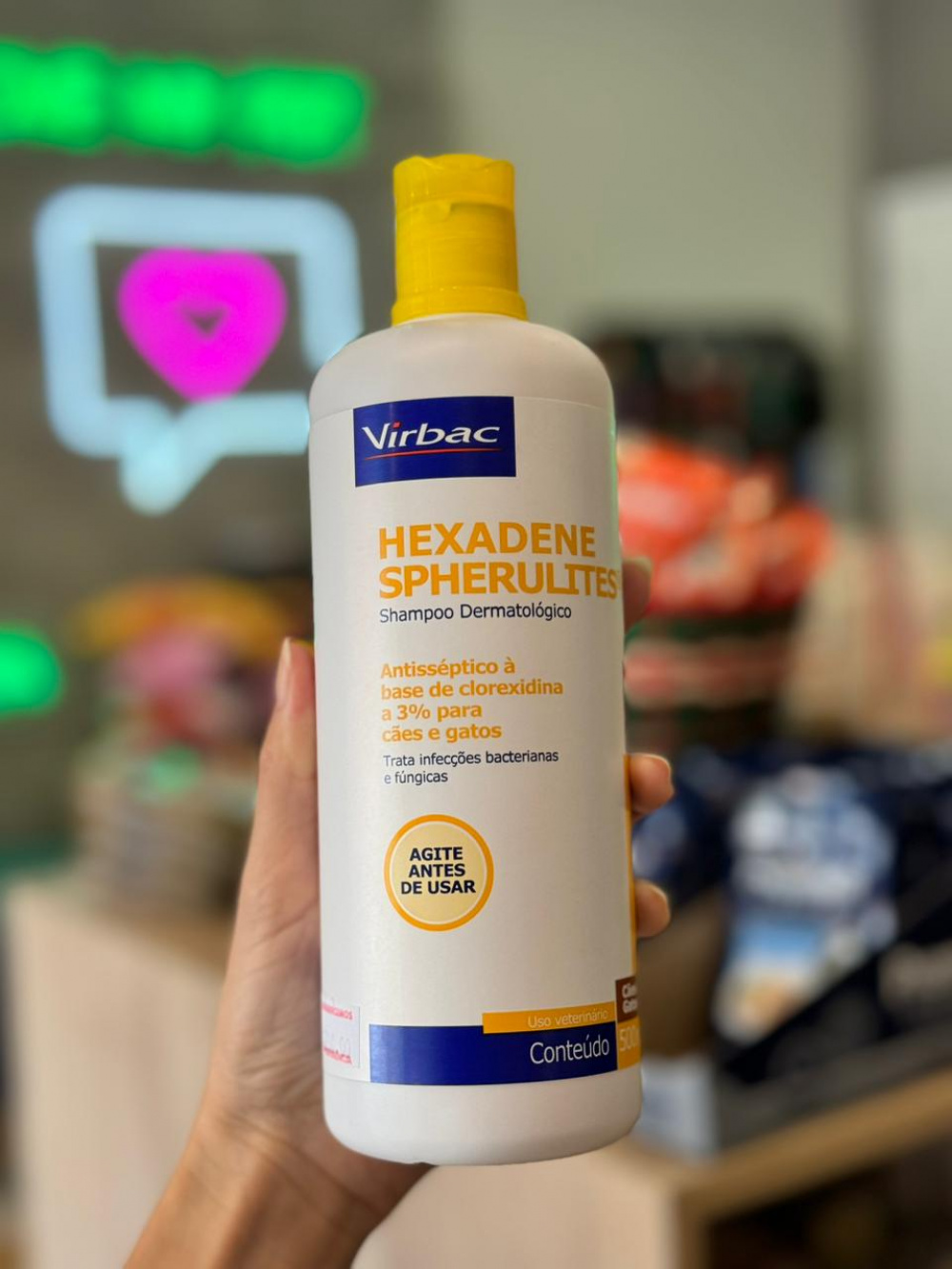 Shampoo Dermatológico Virbac Hexadene Spherulites®para Cães e Gatos