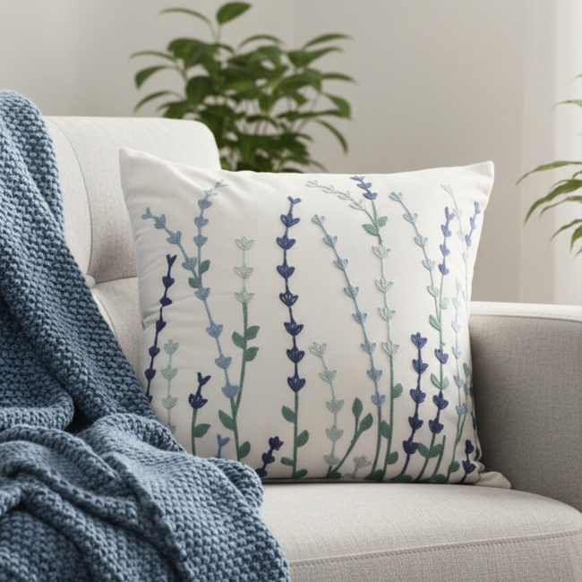 Almofada Bordada Alto Relevo Bloom 3D 45cm x 45cm 02 Peça - Delfino