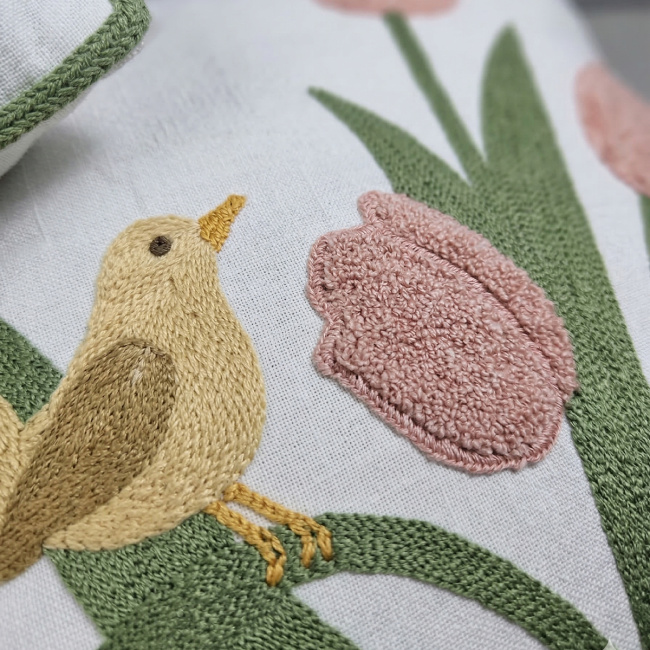 Almofada Bordada Alto Relevo Vellora 3D 45cm x 45cm 01 Peça - Sábia