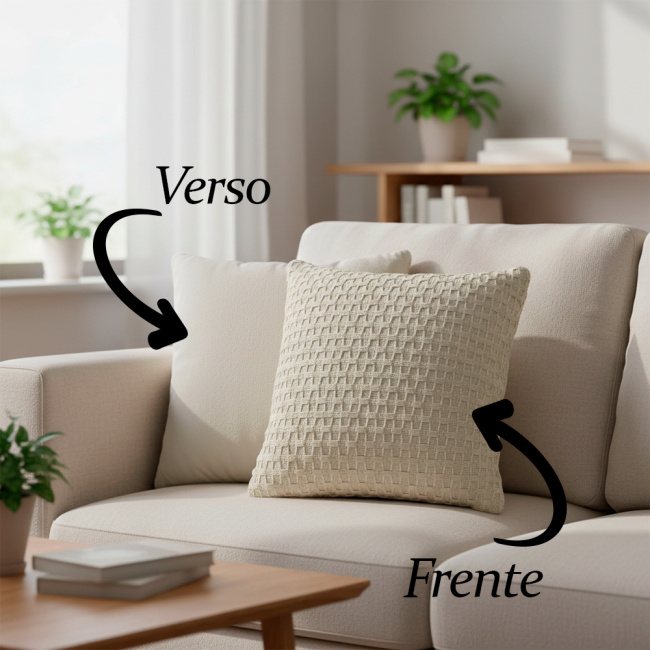 Almofada Decorativa Tricot e Suedi 45 x 45 + Refil Silicone 01 Peça - Palha