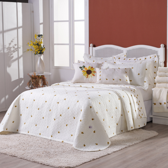 Almofada Girassol Bordada Tecido Algodão e Linho 50cm x 50cm 01 Peça - Palha
