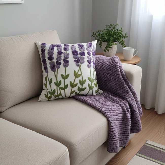 Almofada Bordada Alto Relevo Primavera 3D 45cm x 45cm 02 Peça - Lavanda