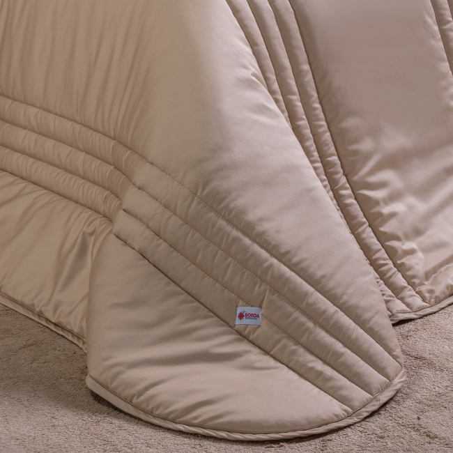 Cama Posta Edredom Olivie Super King 3,15m x 2,70m Dupla Face 400 Fios 100% Algodão Egípcios 03 Peças - Cáqui / Palha