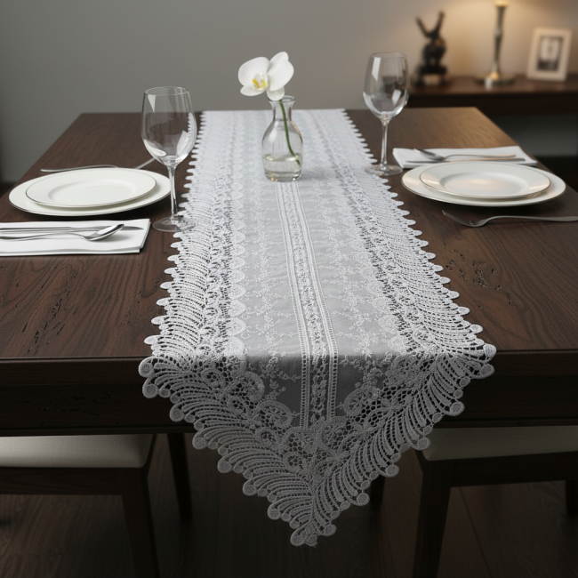 Caminho de Mesa Filigrana Floral 1,50m x 40cm 01 Peça - Leque Branco