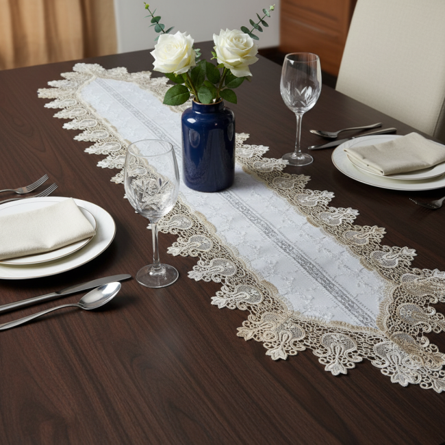 Caminho de Mesa Filigrana Floral 2,20m x 40cm 01 Peça - Semente Branca