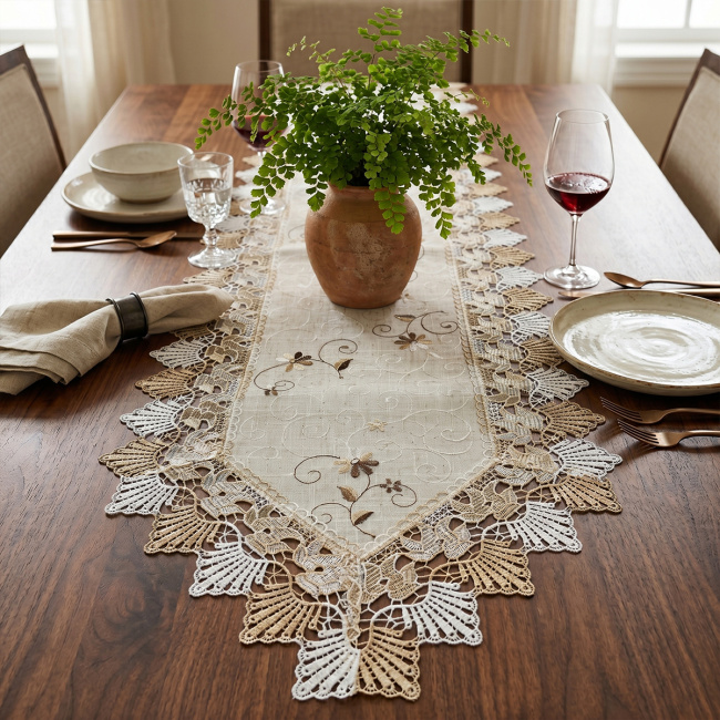 Caminho de Mesa Roseto 40cm x 220cm 01 Peça - Flor Ouro Velho