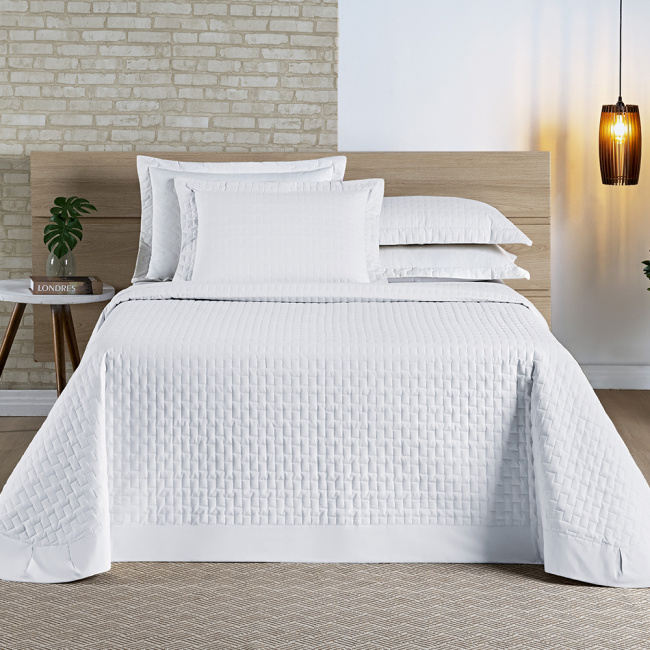 Cobre Leito Casal Padrão Madri 200 Fios 100% Algodão 03 Peças - Branco
