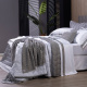 Cobre Leito Casal Super King Colcha Maelis 100% Fibra de Bambu Dupla Face 3,15m x 2,70m 03 Peças - Cinza / Branco