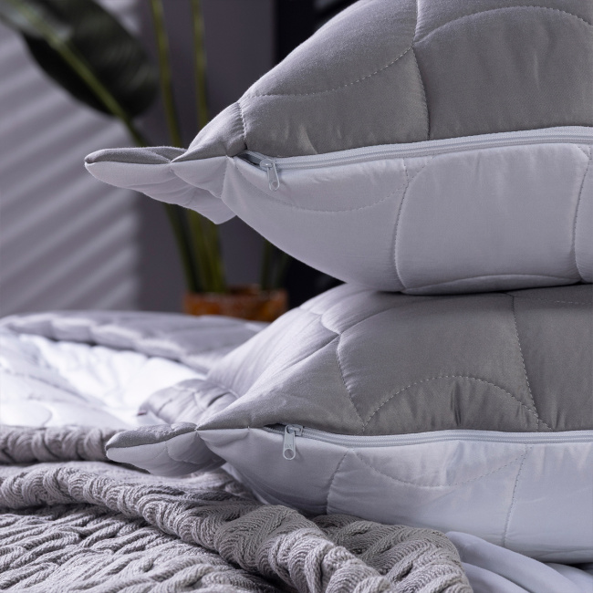 KIT Cama Posta King Colcha Maelis 100% Fibra de Bambu Dupla Face 2,80m x 2,70m 09 Peças - Cinza / Branco
