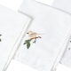 Kit Guardanapos de Pano 40cm x 40cm 400 Fios 100% Algodão Toque Acetinado 04 Peças Branco - Bordado Canarinho Cáqui