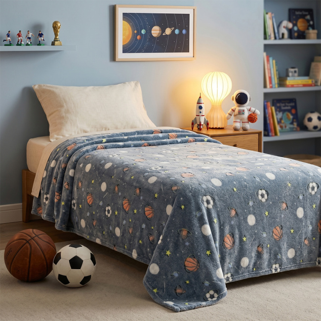 Manta Infantil Glow Brilha no Escuro 180g/m² 2,00m x 1,50m 01 Peça - Esportes