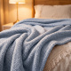 Mantinha Cobertor Dupla Face Sherpa Glamour Toque Macio e Aveludada Quentinha 2,10m x 1,90m 01 Peça - Azul