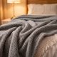 Mantinha Cobertor Dupla Face Sherpa Glamour Toque Macio e Aveludada Quentinha 2,10m x 1,90m 01 Peça - Cinza