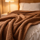 Mantinha Cobertor Dupla Face Sherpa Glamour Toque Macio e Aveludada Quentinha 2,10m x 1,90m 01 Peça - Marrom