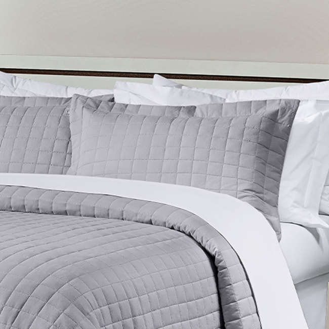 Porta Travesseiro 70cm x 50cm Glass Com Abas Percal 200 Fios 01 Peça - Concreto