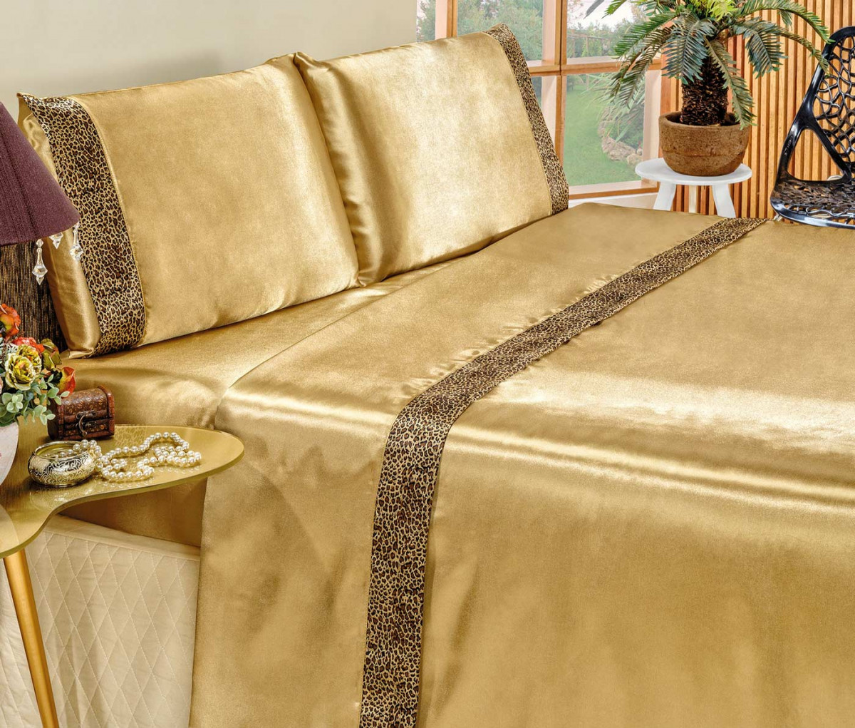 Jogo de Cama de Cetim Charmousse Queen Dourado 4 Peças