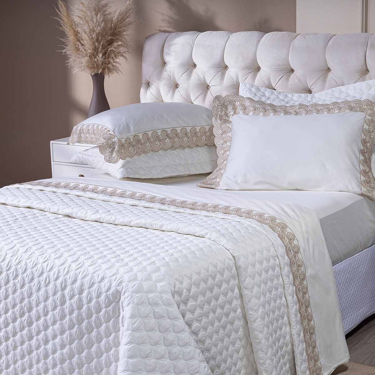 Roupa de Cama Queen Monaco 400 Fios Algodão Egípcios 04 Peças - Dourado ...