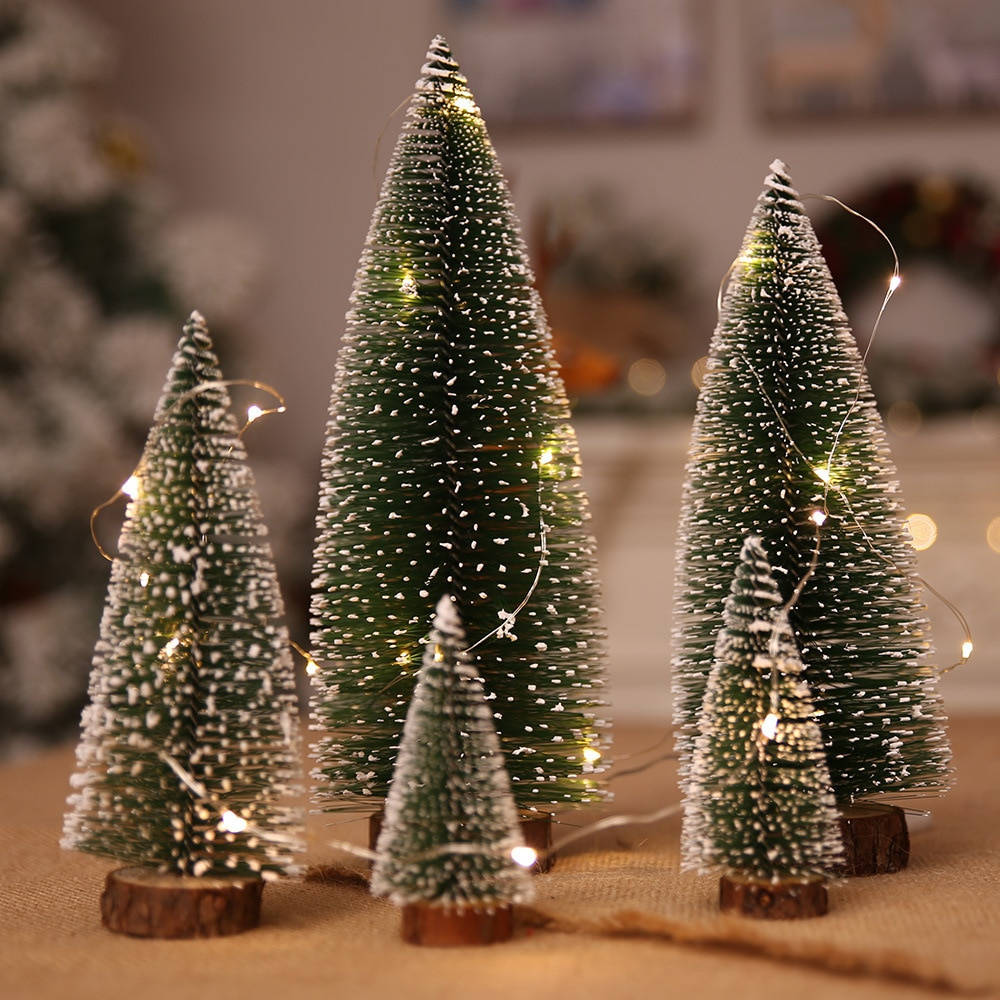 Decoração de Natal Árvore de Natal Pequena Cedro Pinheiro Para Decoração de  Sala de Casa - Brandaoshop