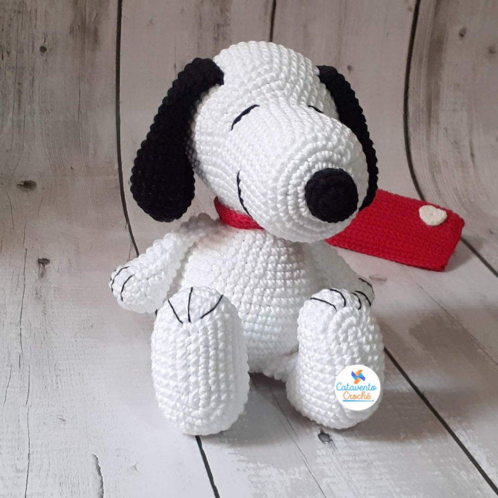 Snoopy amigurumi - Catavento Crochê